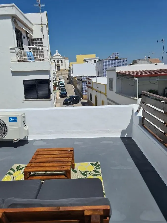 Different House Holidays Fuzeta Casa de Férias